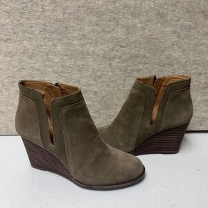 Lucky Brand Yabba Olive Green Suede Leather Wedge Heel Ankle Booties‎ Size 6.5M
